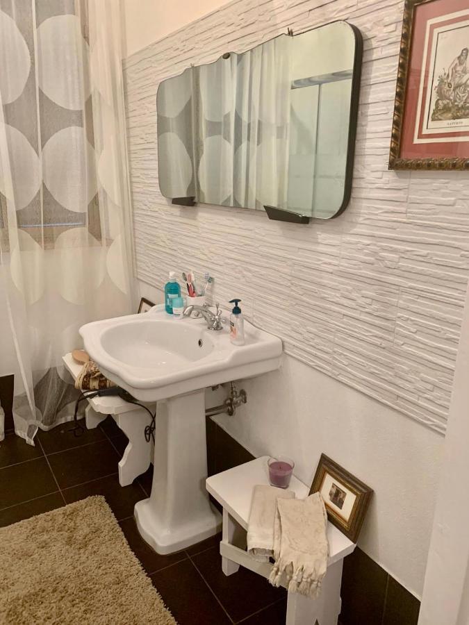Casa Caterina In Centro Apartment Sindia Ngoại thất bức ảnh