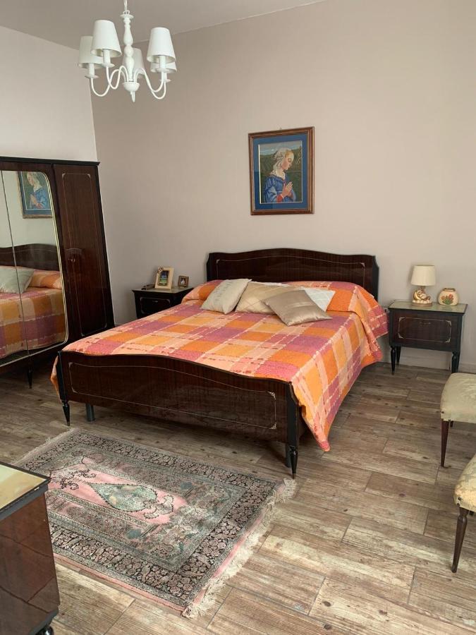 Casa Caterina In Centro Apartment Sindia Ngoại thất bức ảnh